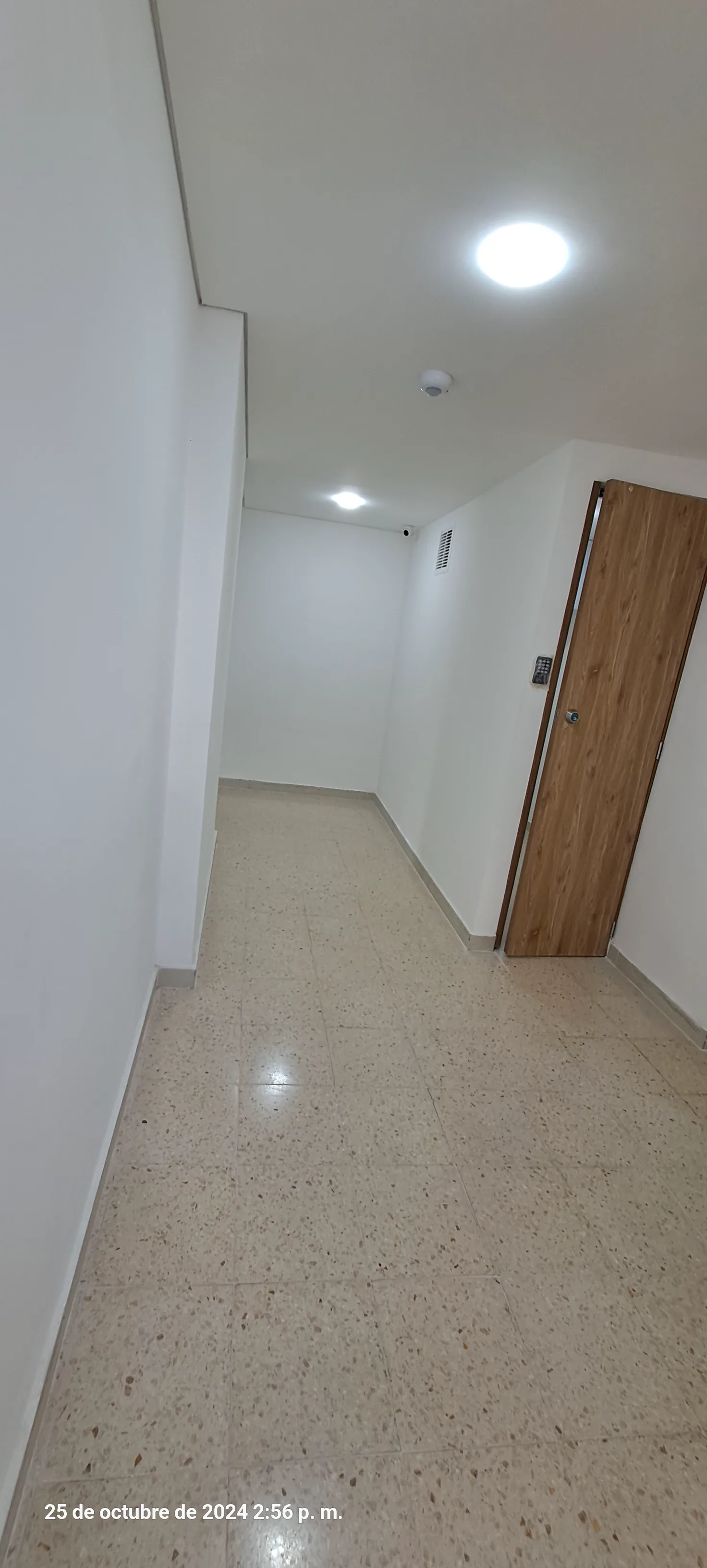Apartaestudios Calle 76 — 9